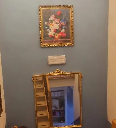 Ai Fiori بيت ضيافة تْشيتاديلاّ